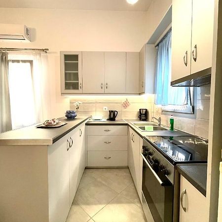 Apartment In The Centre For 4 People Naxos City Bagian luar foto