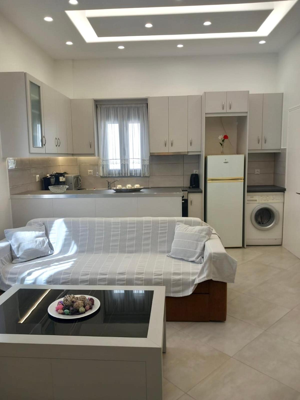Apartment In The Centre For 4 People Naxos City Bagian luar foto