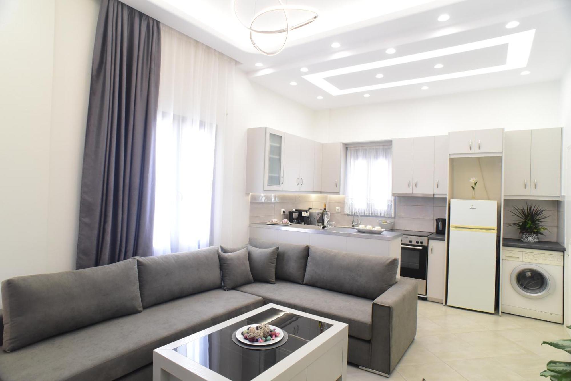 Apartment In The Centre For 4 People Naxos City Bagian luar foto