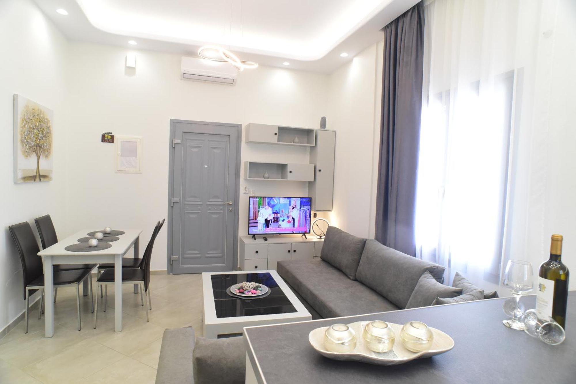Apartment In The Centre For 4 People Naxos City Bagian luar foto