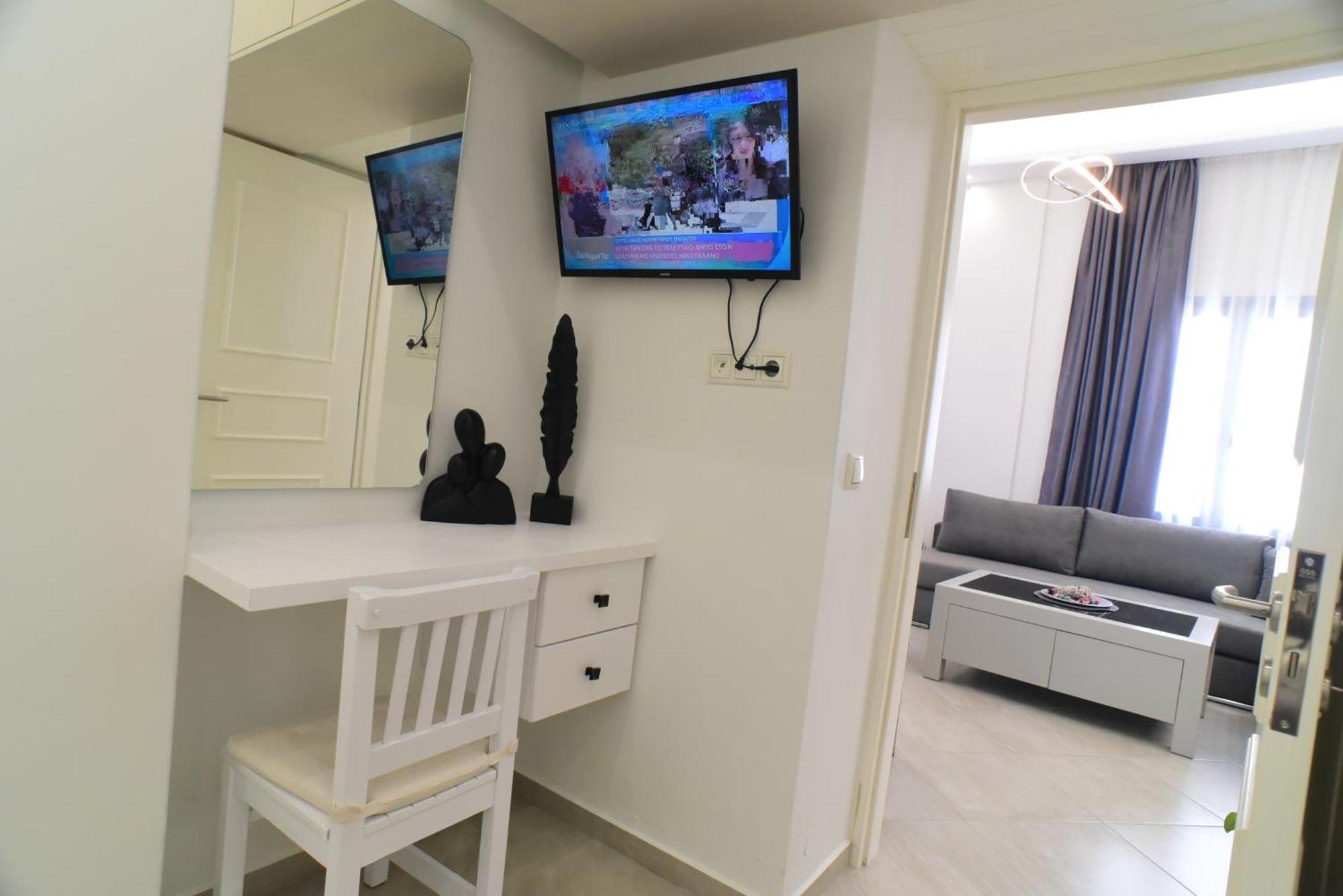 Apartment In The Centre For 4 People Naxos City Bagian luar foto