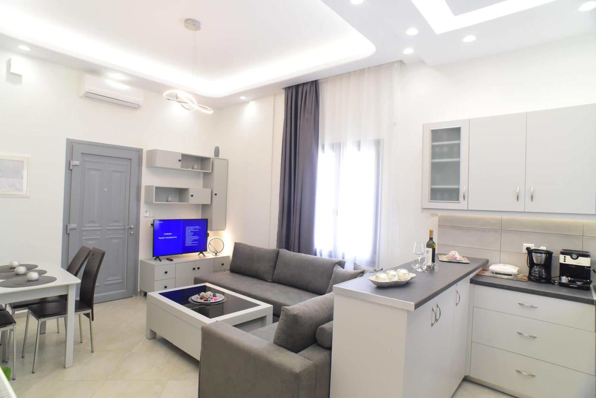 Apartment In The Centre For 4 People Naxos City Bagian luar foto
